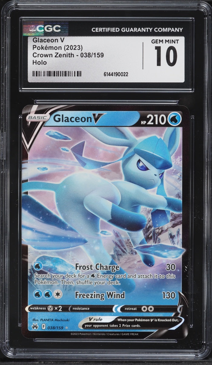 2023 Pokemon Crown Zenith Glaceon V #038 CGC 10